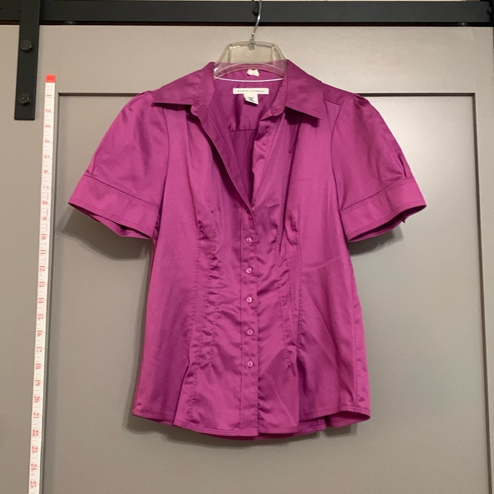 Banana Republic Women’s Petite Stretch Purple Button Down Short Sleeve